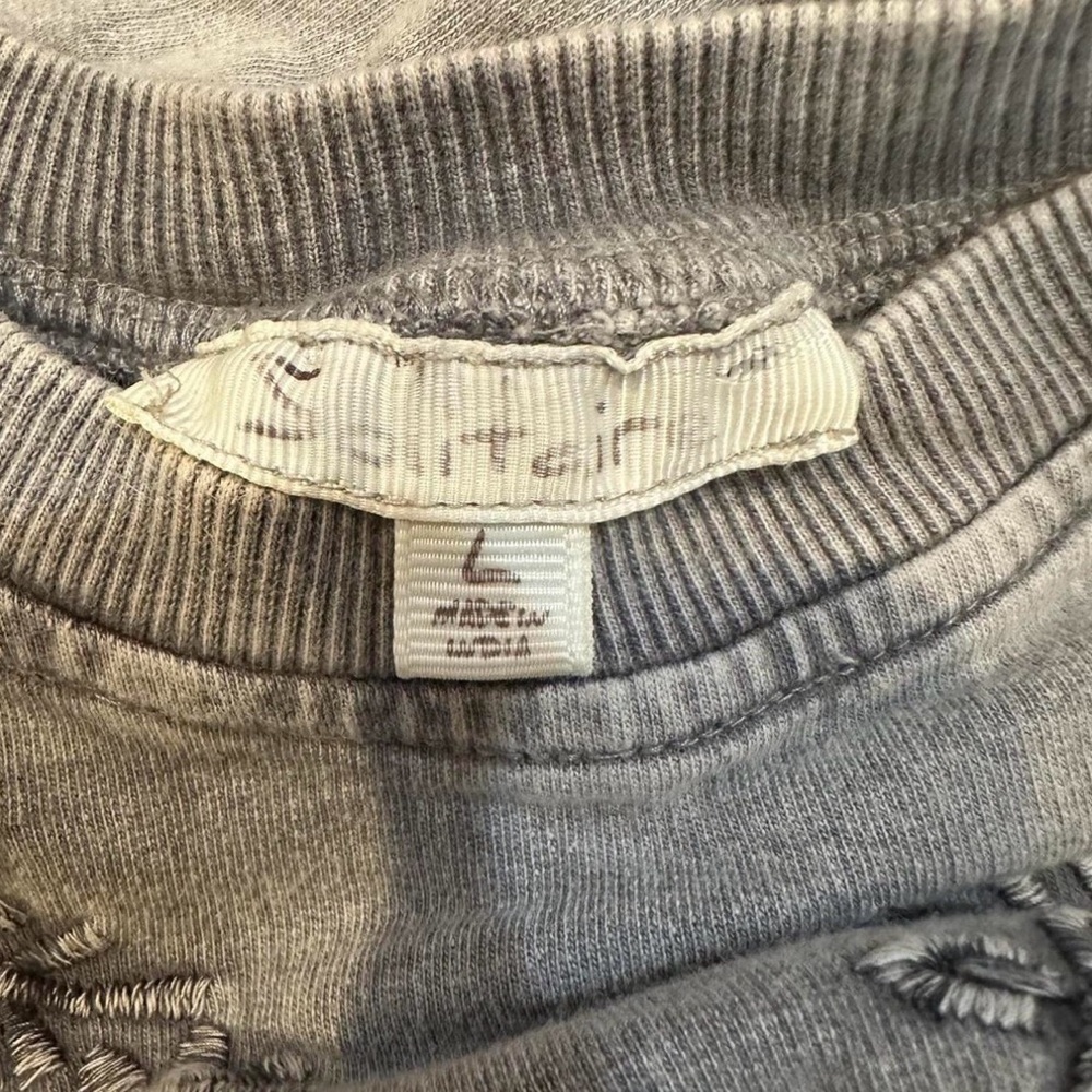 Solitaire 100% Cotton Faded Grey Floral Embroidered Crewneck Sweater size Large - Picture 3 of 7